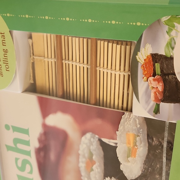 Brand new Sushi book and kit includes chopsticks and bamboo rolling mat - Picture 3 of 4
